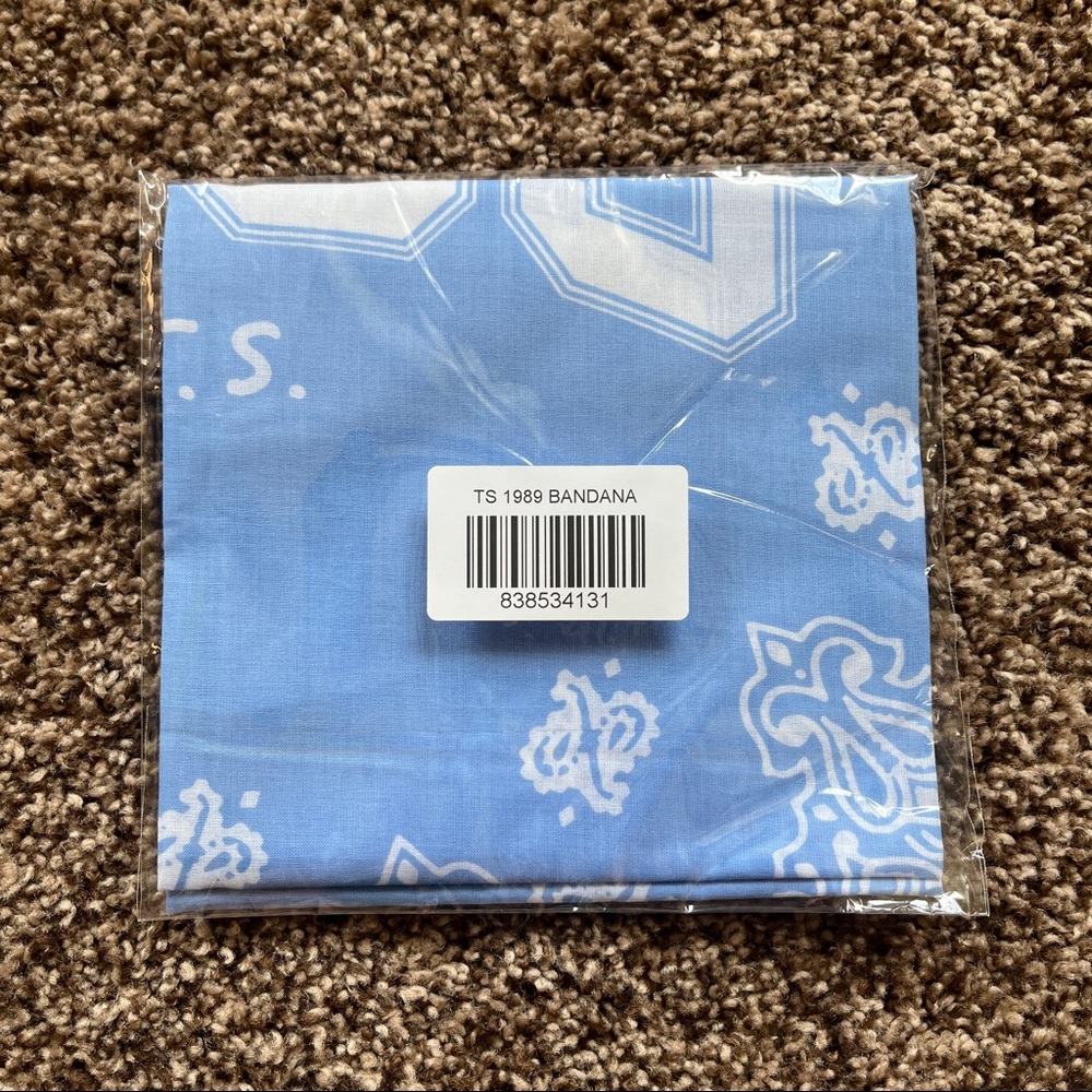 NEW Taylor Swift 1989 Bandana